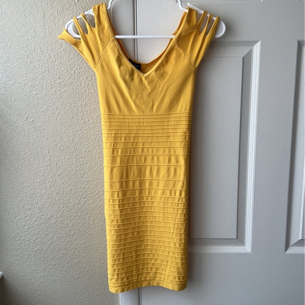 Bebe bodycon dress size small